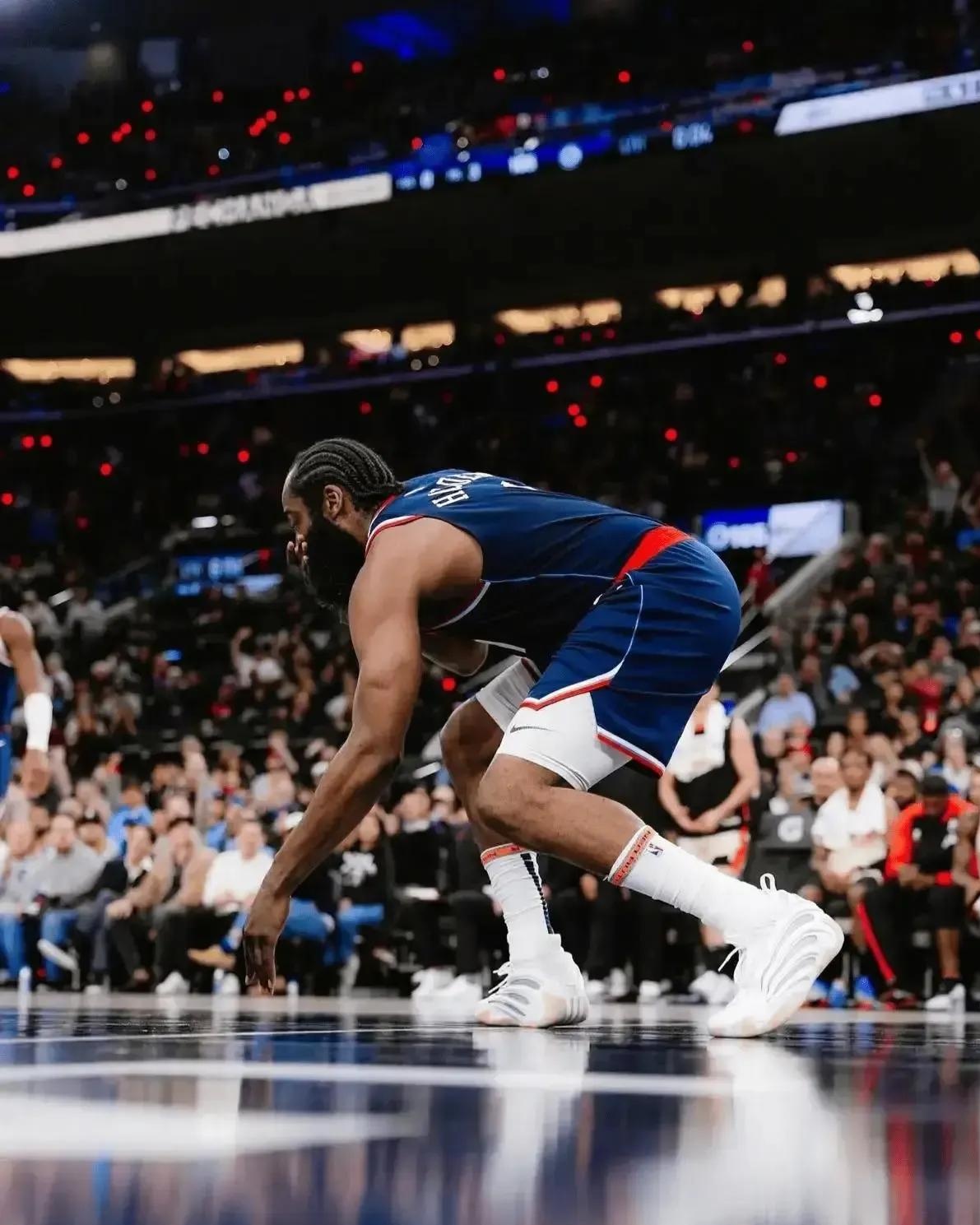 哈登迎来二十赛季高光表现，IG球迷沸腾！(20赛季哈登)j9游戏官方下载